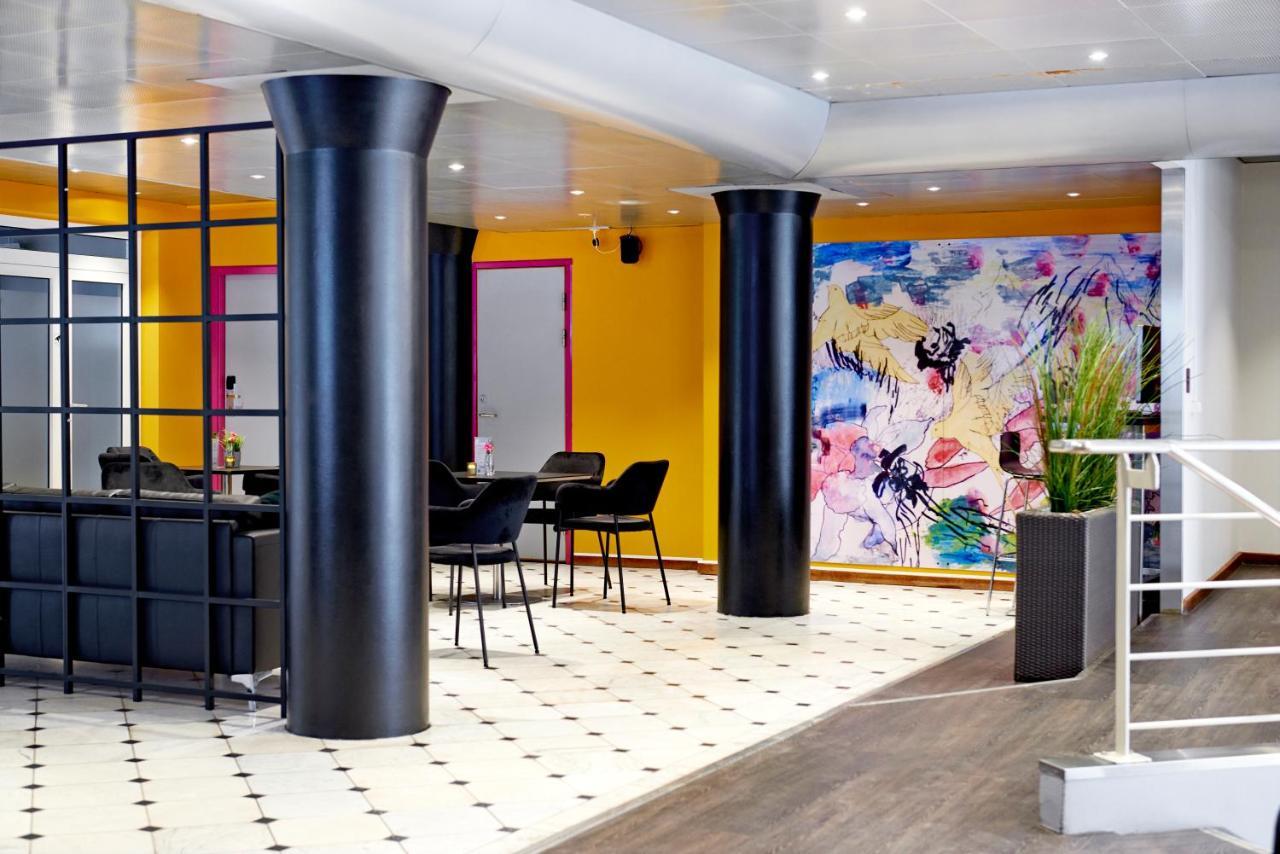 Scandinavia Hotel 2*